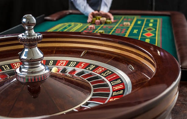 roma99 login app showing live blackjack table with dealer and game controls